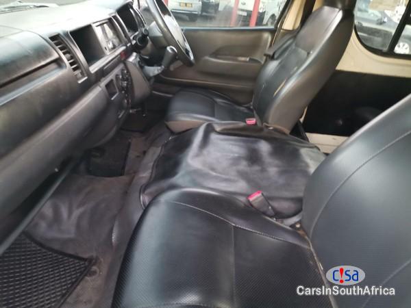 Toyota Quantum 2.5 D-4D Sesfikile 16-Seat Manual 2018 - image 3