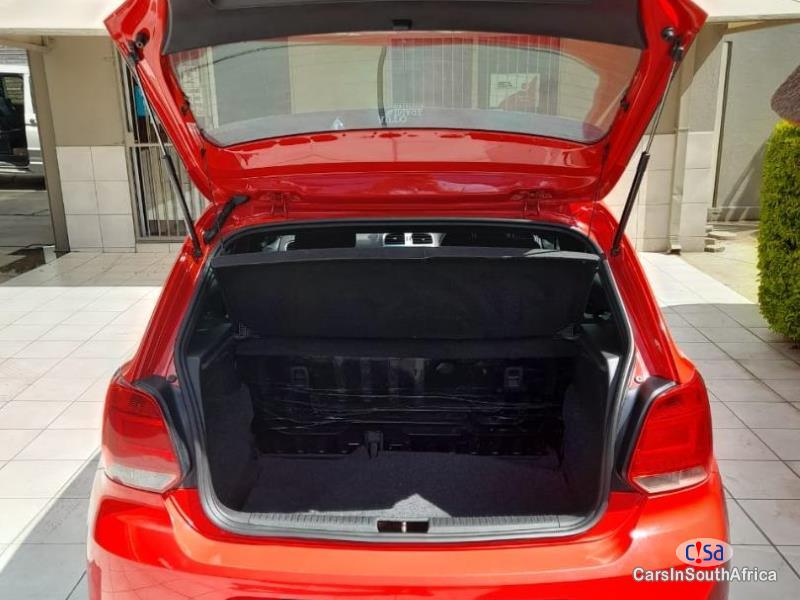 Volkswagen Polo Vivo Hatch 1.0 TSI Manual 2018 - image 2