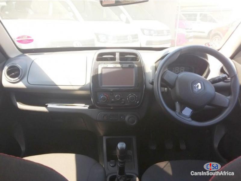 Renault Clio 1.4 Manual 2013 in South Africa