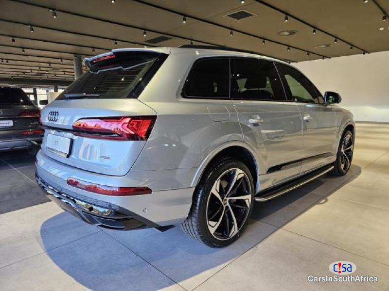 Audi Q5 0616417846 Automatic 2017 - image 3