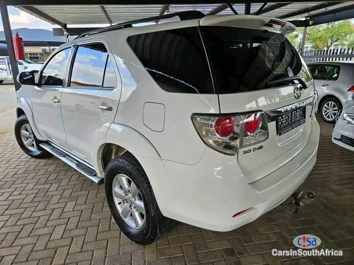Toyota Fortuner Fortuner Manual 2015 - image 3