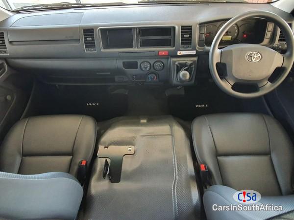 Toyota Quantum 2.5 D.4D Sesfikile 16-Seat Manual 2021 in South Africa