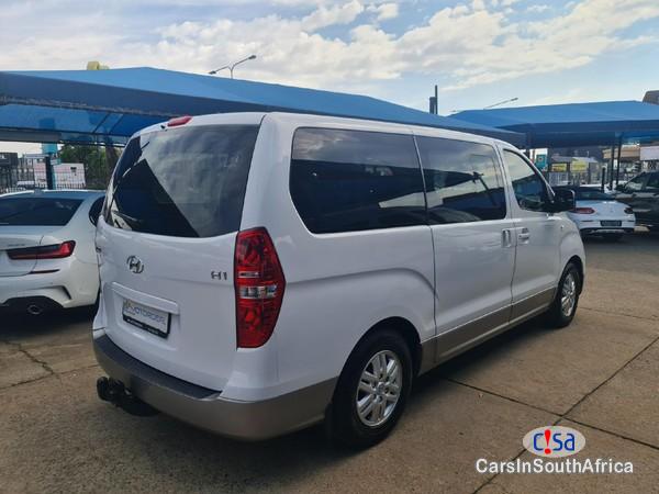 Hyundai H-1 2.4 CVVT Executive Manual 2019 - image 2