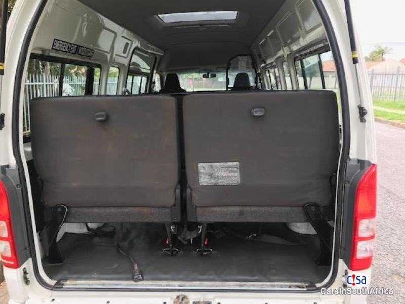 Toyota Quantum 2.5D-4D Manual 2020 - image 4