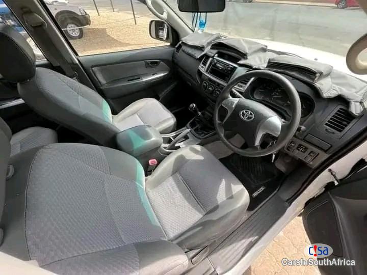 Toyota Hilux Manual 2014 in Western Cape