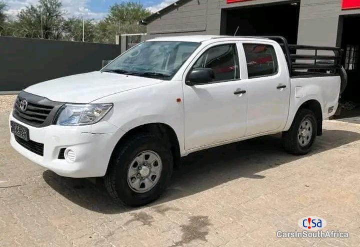 Toyota Hilux Manual 2014 in South Africa