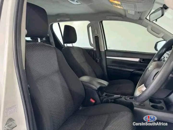 Toyota Hilux 2018 TOYOTA HILUX DOUBLE CAB 2.4 GD6 AUTO 0698183175 Automatic 2018 in Western Cape - image