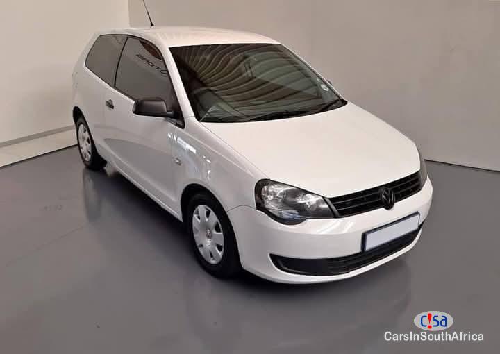 Volkswagen Polo Manual 2012 - image 4