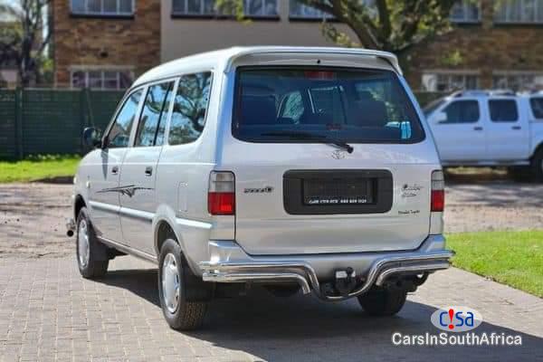 Toyota Condor 3000D Manual 2002 - image 4