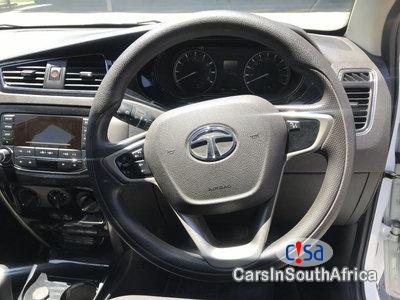 Tata Other Bolt 1.2 Xms 5dor Manual 2016 - image 9