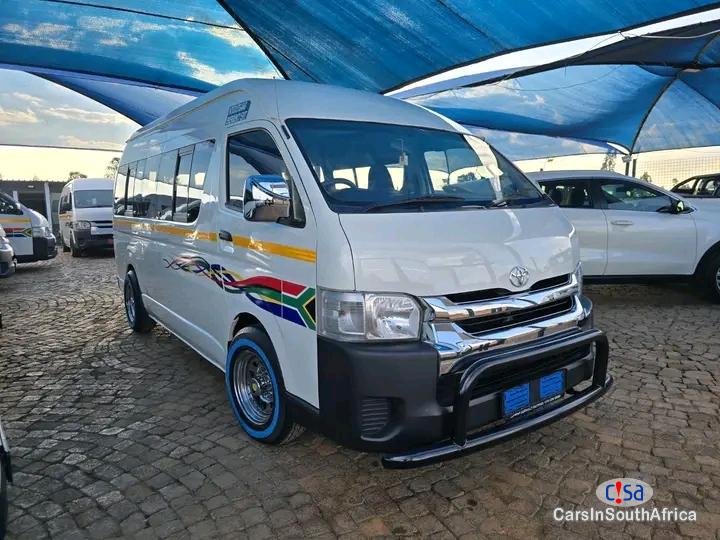 Picture of Toyota Quantum 2.5 D-4D Sesfikile 16-Seat Manual 2022