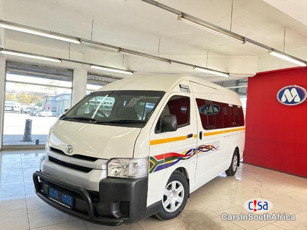 Toyota Quantum 2.5 D-4D Sesfikile 16-Seat Manual 2022 - image 2