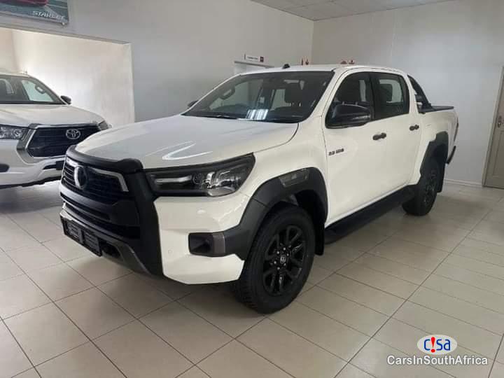 Toyota Hilux 2.8GD Automatic 2018 - image 2