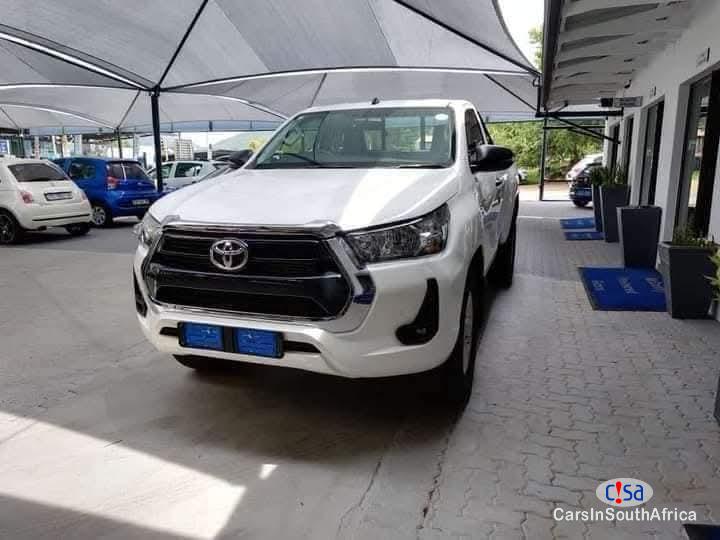 Toyota Hilux 2.4D Manual 2018 - image 2