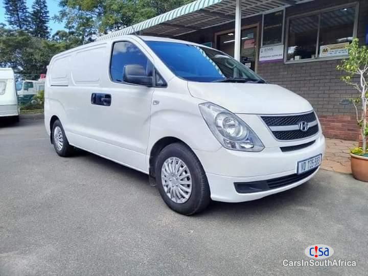 Pictures of Hyundai H-1 1.4 Manual 2018