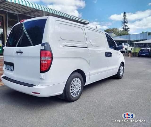Hyundai H-1 1.4 Manual 2018 - image 2