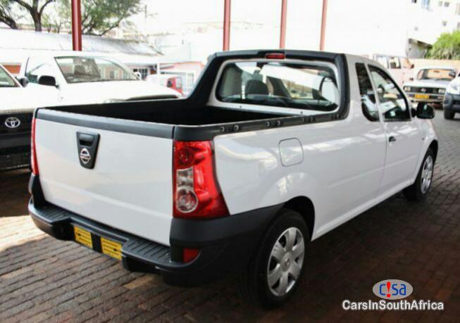 Nissan NP200 Manual 2014