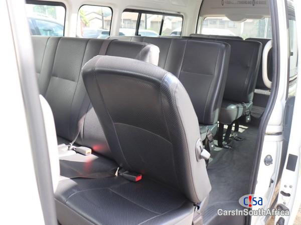 Toyota Quantum 2.5 Manual 2021 - image 5