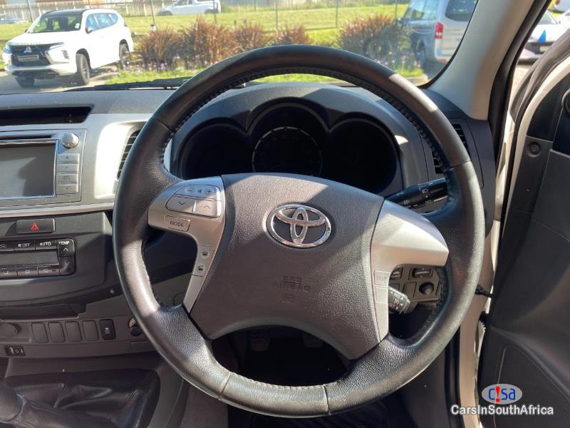 Toyota Hilux Raider Manual 2012 in South Africa