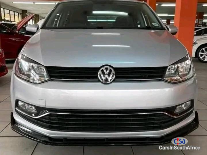 Volkswagen Polo Manual 2017 - image 2