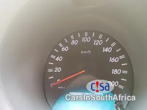 Toyota Hilux Manual 2010 - image 7