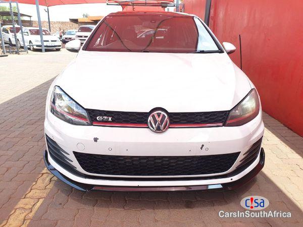 Pictures of Volkswagen Golf 2.0 Automatic 2016