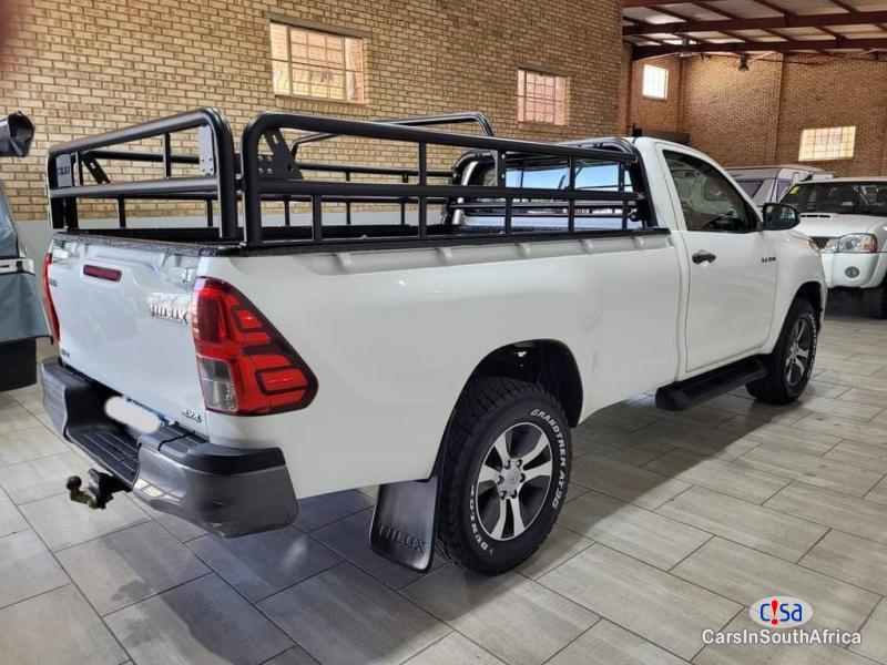 Toyota Hilux 2.4GD-6 DIESEL Manual 2018