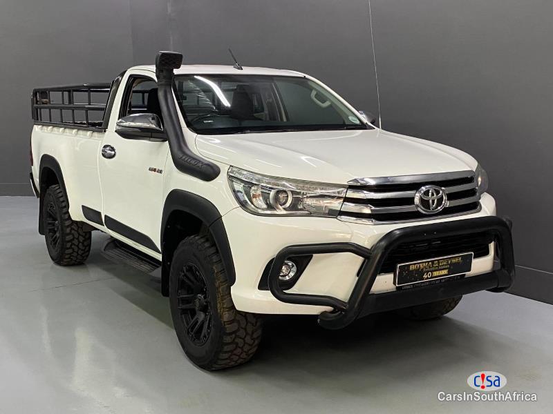 Toyota Hilux 2.8GD-6 078 321 4168 Manual 2018 - image 2