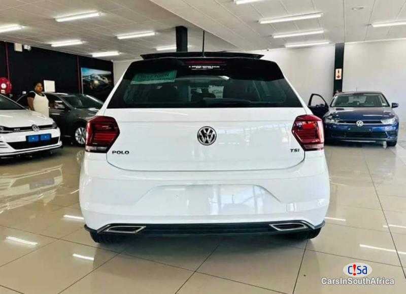 Volkswagen Polo 1.0 TSi Comfortline R-Line Call 081 494 5928 Manual 2020 - image 2