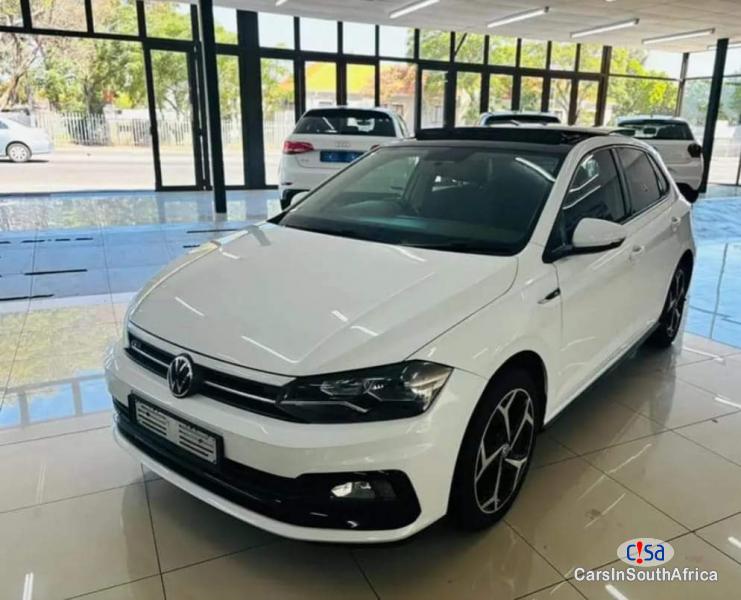 Volkswagen Polo 1.0 TSi Comfortline R-Line Call 081 494 5928 Manual 2020 - image 3