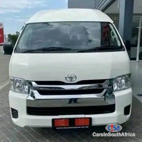 Toyota HiAce 2.5 Manual 2016 - image 2