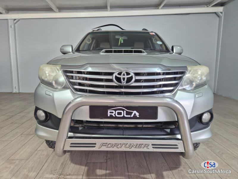 Pictures of Toyota Fortuner 3.0 Manual 2012