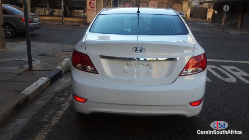 Hyundai Accent 1.6 Glide Auto Automatic 2017 - image 2
