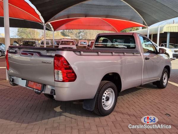Toyota Hilux 2.4 Call 081 494 5928 Manual 2016 - image 2
