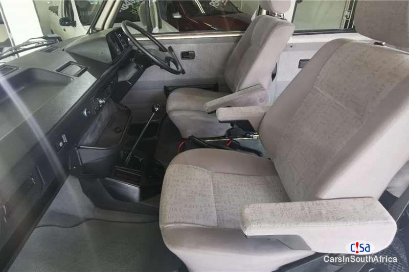 Picture of Volkswagen Microbus 0783349415 Manual 2002 in South Africa