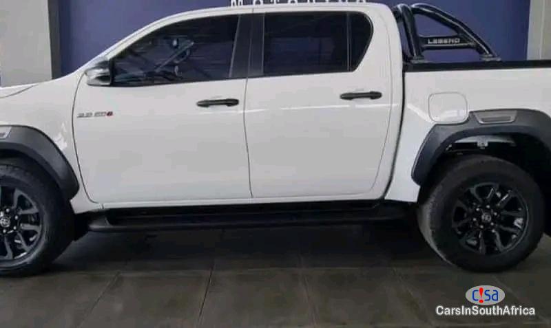 Toyota Hilux 2.8 Automatic 2019 - image 4