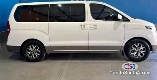 Hyundai H-1 Automatic 2021 - image 2