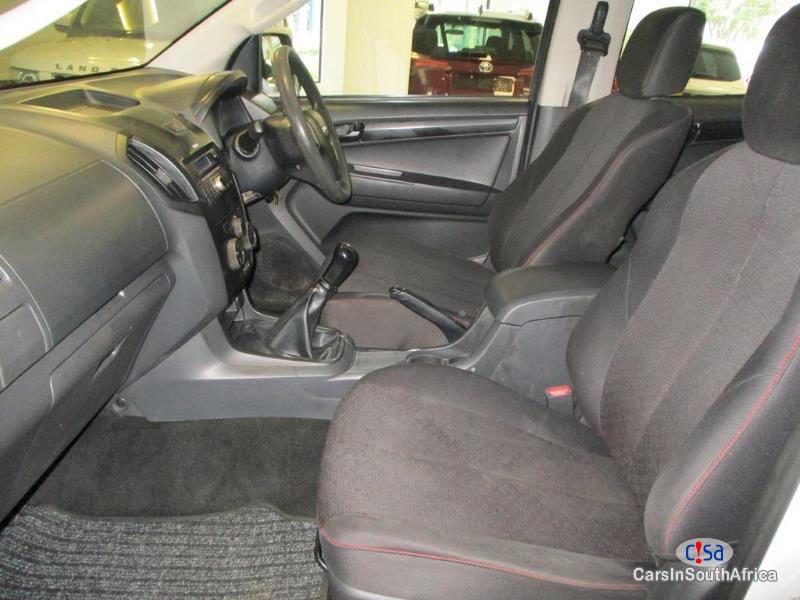 Isuzu KB250 2.5DTek 0679505805 Manual 2017 in Mpumalanga - image