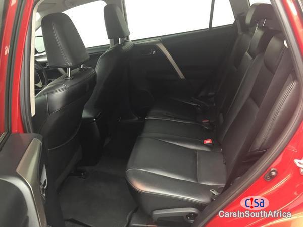 Toyota RAV-4 Automatic 2015 - image 5