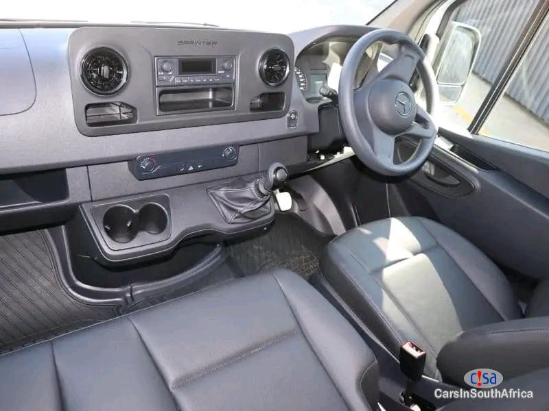 Mercedes Benz Mercedes Benz 516 Call Or WhatsApp 0683466875 Manual 2021 - image 3