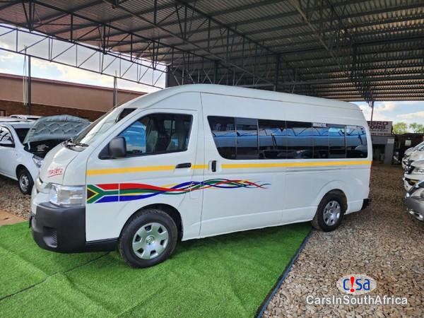 Toyota Quantum 2.5 D-4D Sesfikile 16-Seat Manual 2019 - image 2