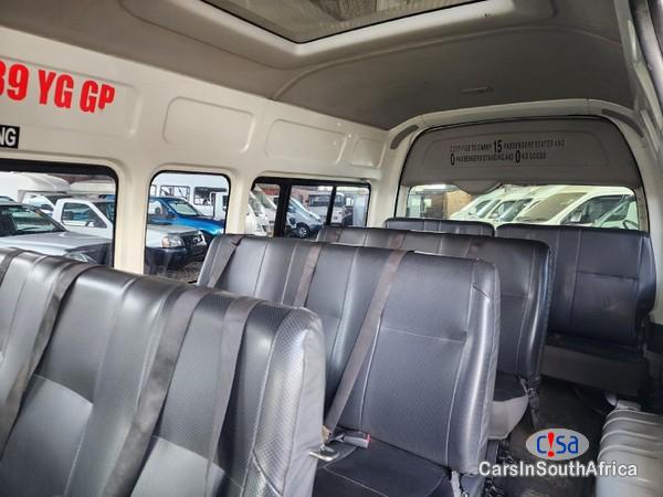 Toyota Quantum 2.5 D-4D Sesfikile 16-Seat Manual 2019 - image 3