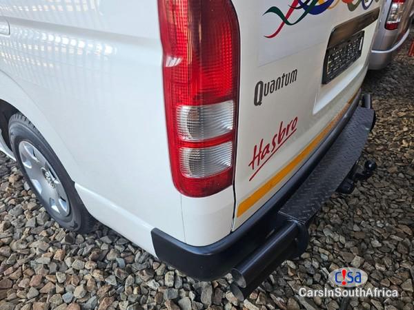 Toyota Quantum 2.5 D-4D Sesfikile 16-Seat Manual 2019 - image 5