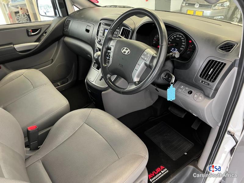 Hyundai H-1 Automatic 2015 - image 5