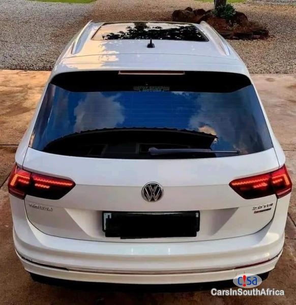 Volkswagen Tiguan 2017 Volkswagen Tiguan 2.0TDI R LINER 0698183175 Automatic 2017