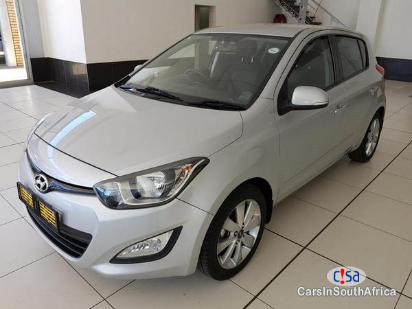 Pictures of Hyundai i20 Manual 2015