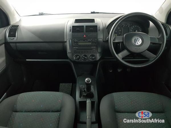 Volkswagen Polo Manual 2008 - image 3