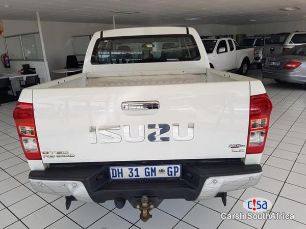 Isuzu KB300 Manual 2015 in South Africa