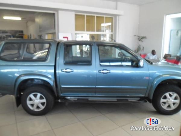 Isuzu KB300 Manual 2009 - image 2