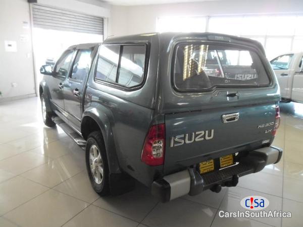 Isuzu KB300 Manual 2009 - image 4